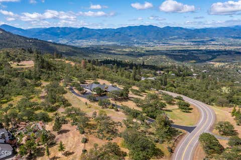 Tiny photo for 7012 Pine Ridge Drive, Medford, OR 97504 (MLS # 220227486)