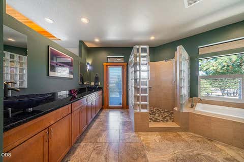 Tiny photo for 7012 Pine Ridge Drive, Medford, OR 97504 (MLS # 220227486)