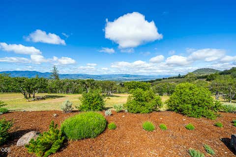 Tiny photo for 7012 Pine Ridge Drive, Medford, OR 97504 (MLS # 220227486)