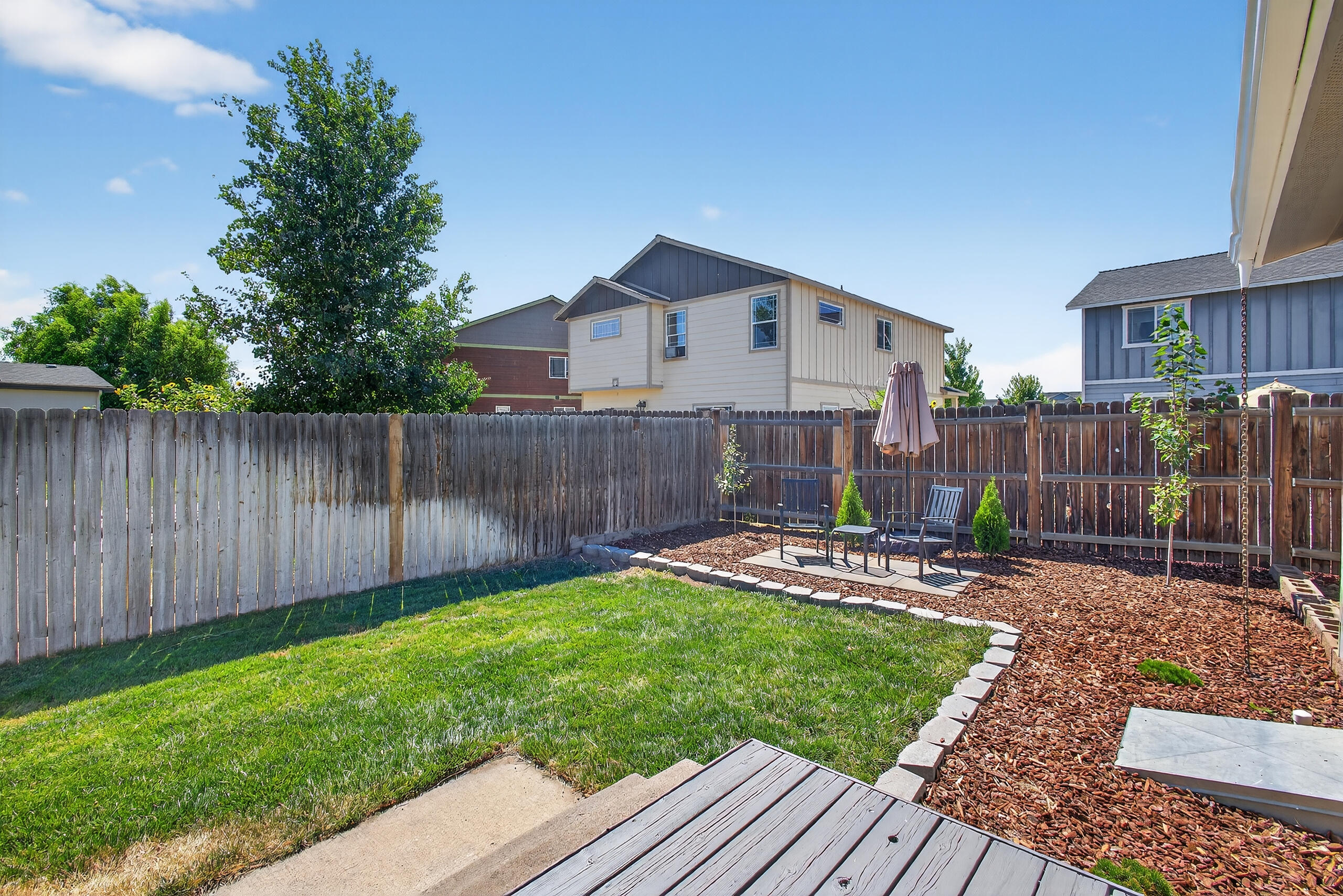 Ni Lah Sha Village - Residential