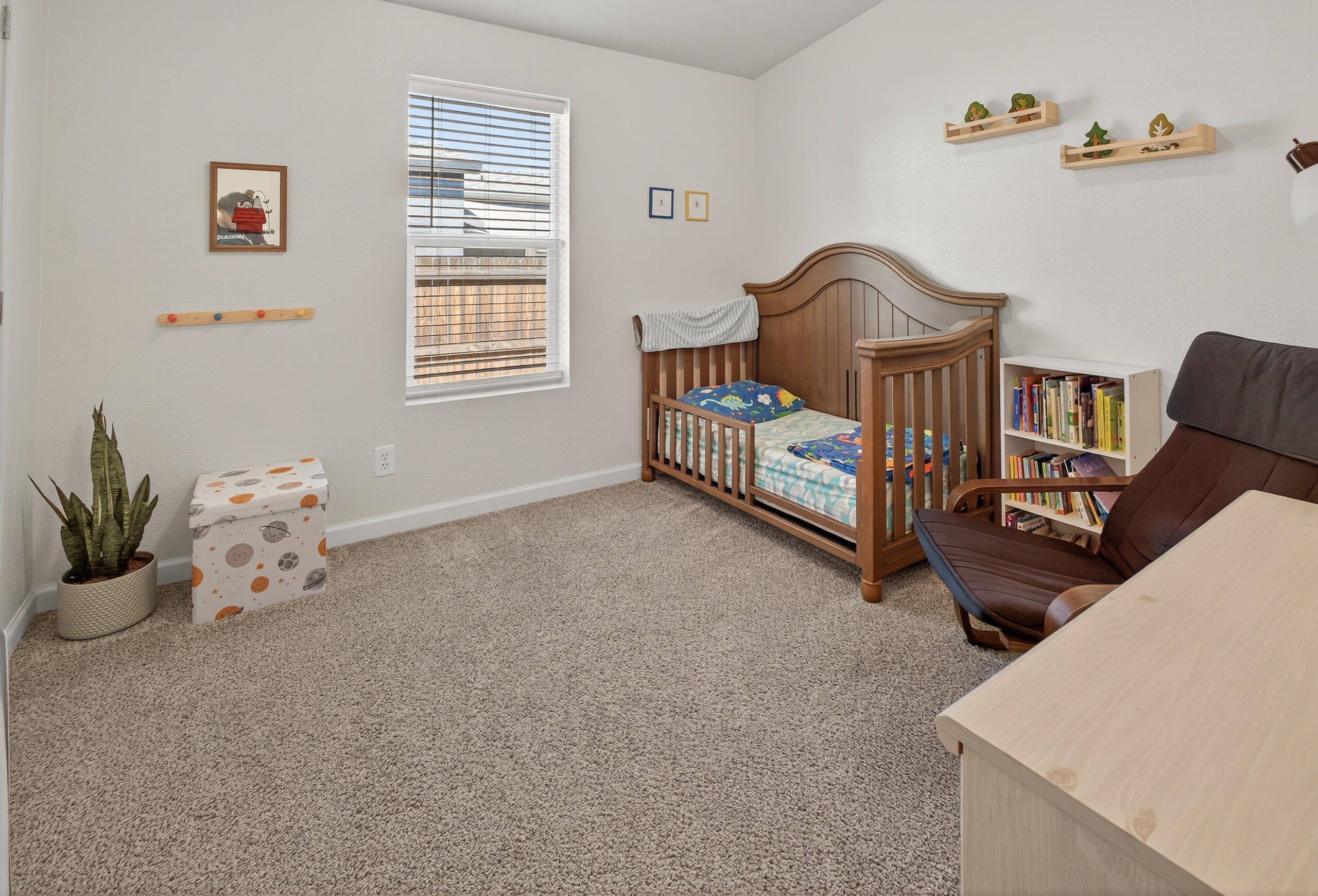 Ni Lah Sha Village - Residential