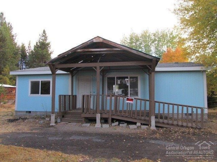 Extremely well kept & move-in ready, this charming little home would make the perfect get-away or permanent residence! Featuring 1120SF, 3 bedrooms, 2 baths, open floor plan, vaulted ceiling, dining area, appliances included, laundry room w/ washer & dryer. Conveniently located to Hwy 97.