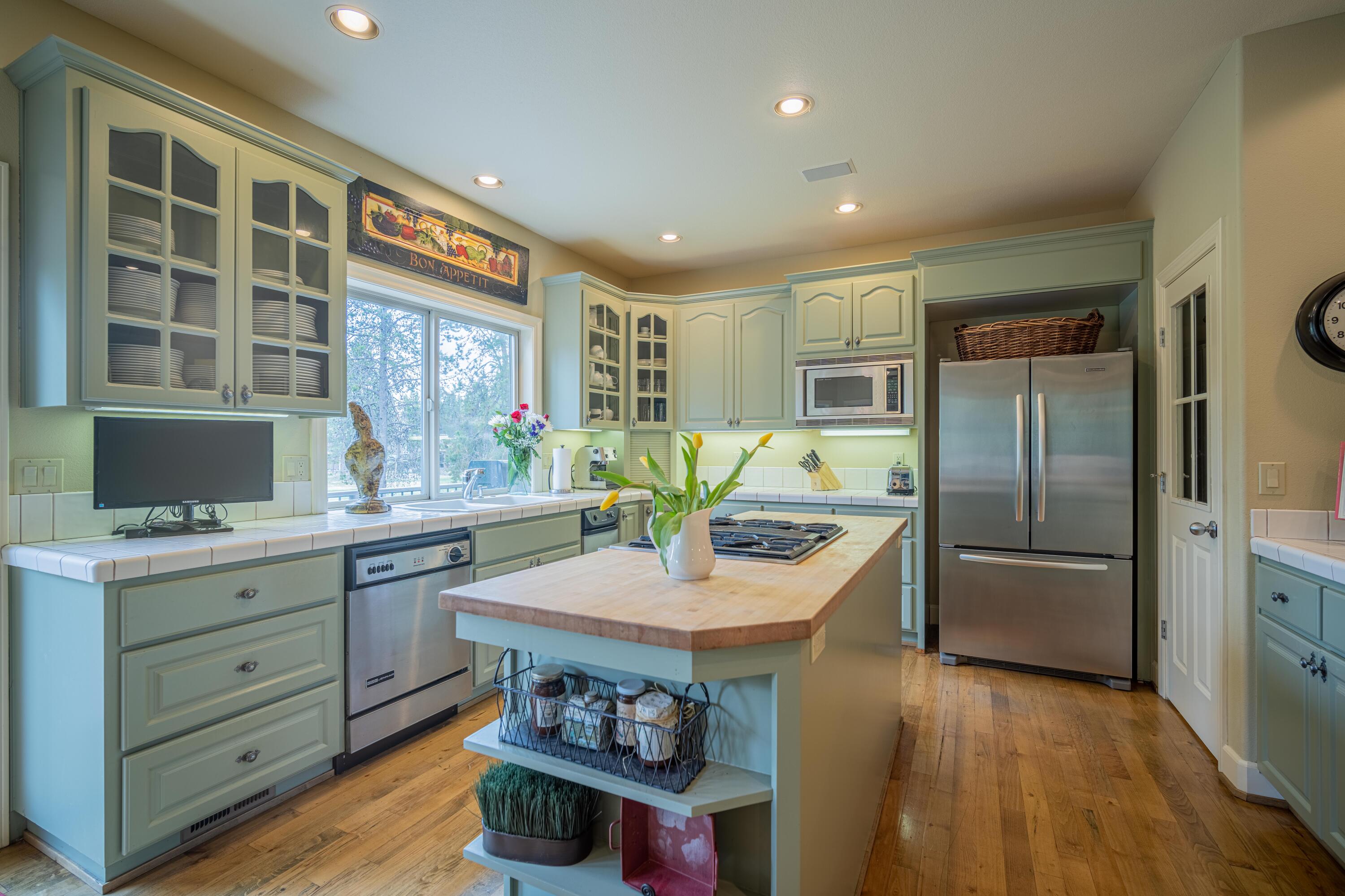 Fairway Point Villag - Residential