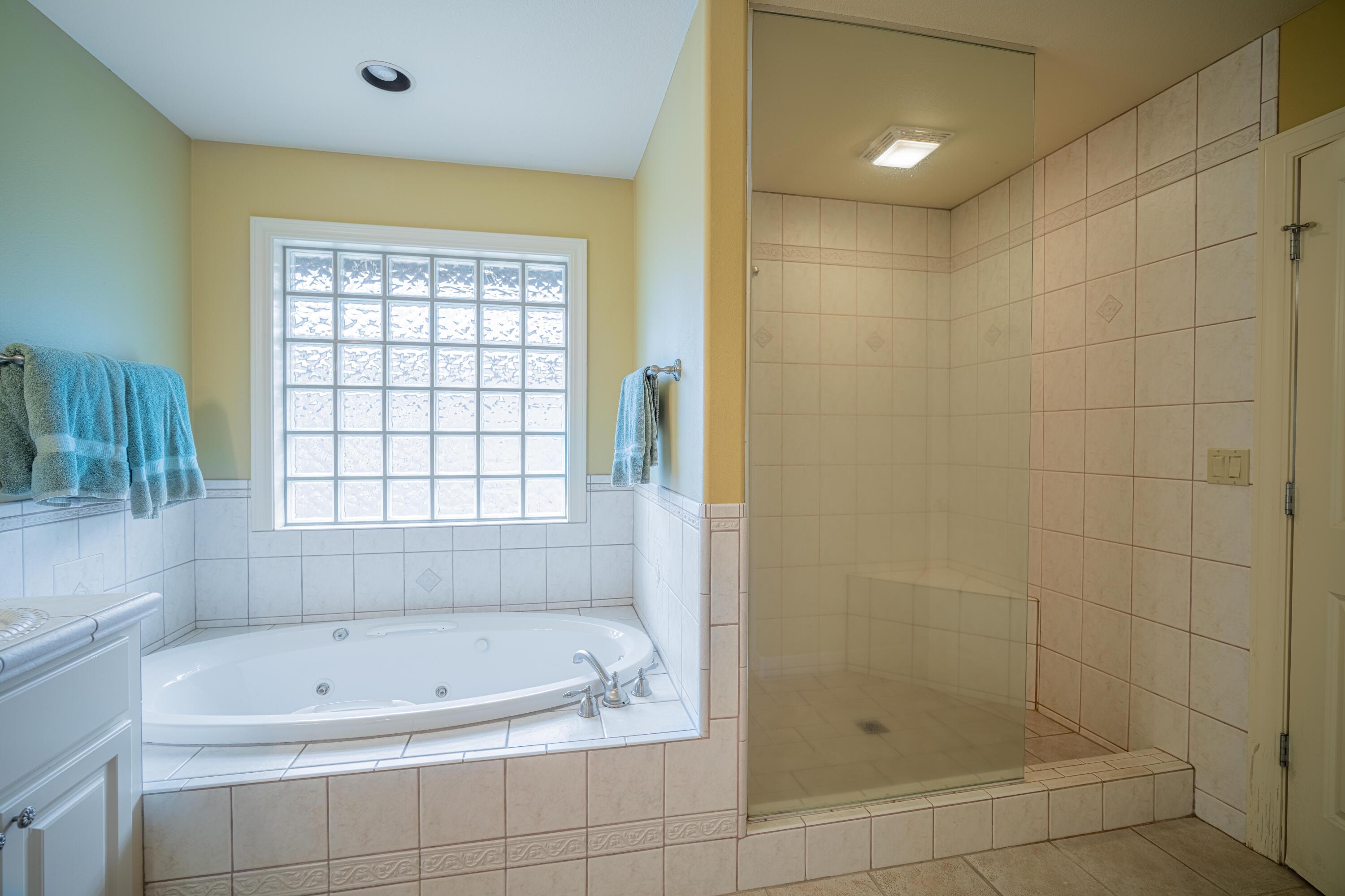 Fairway Point Villag - Residential