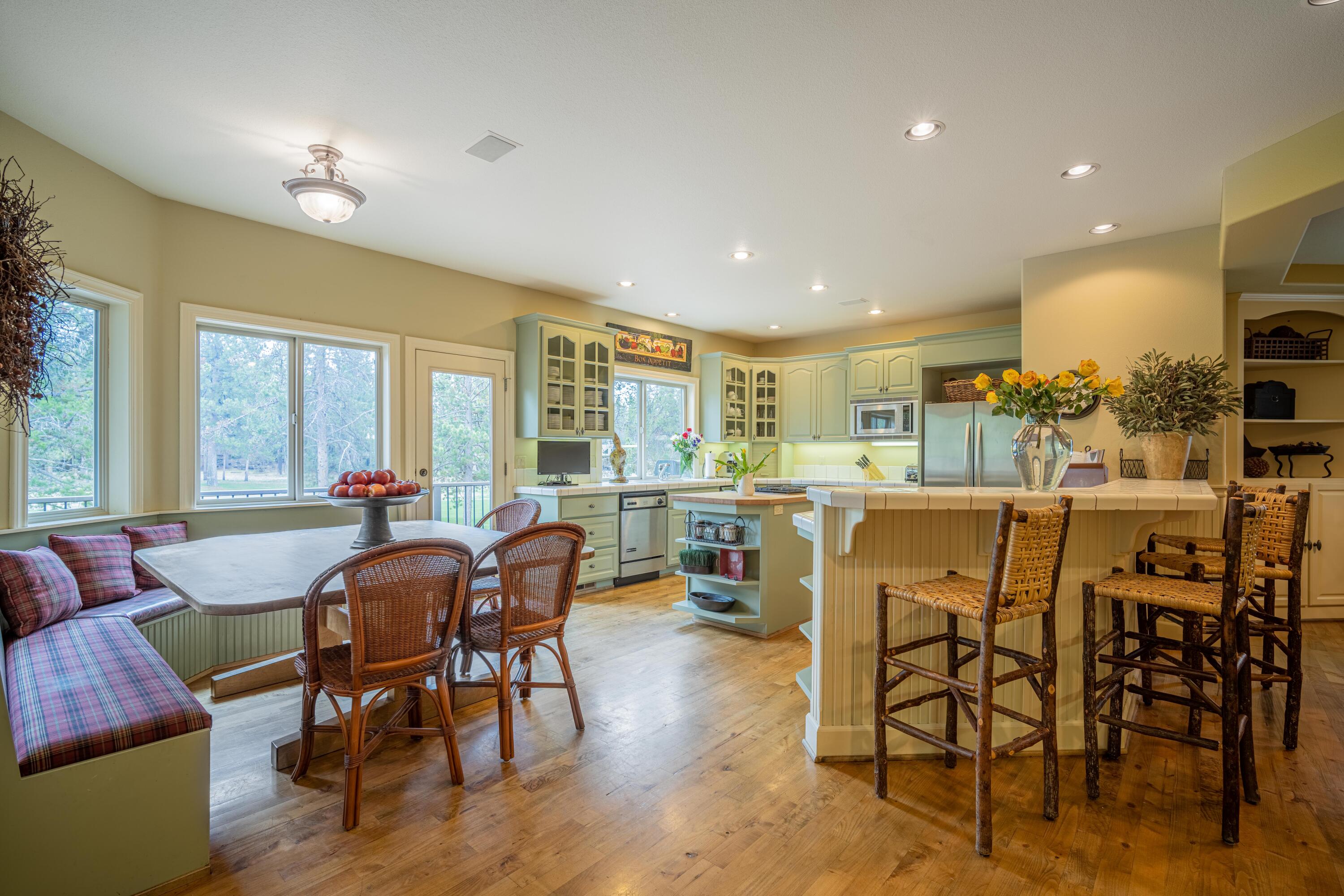 Fairway Point Villag - Residential