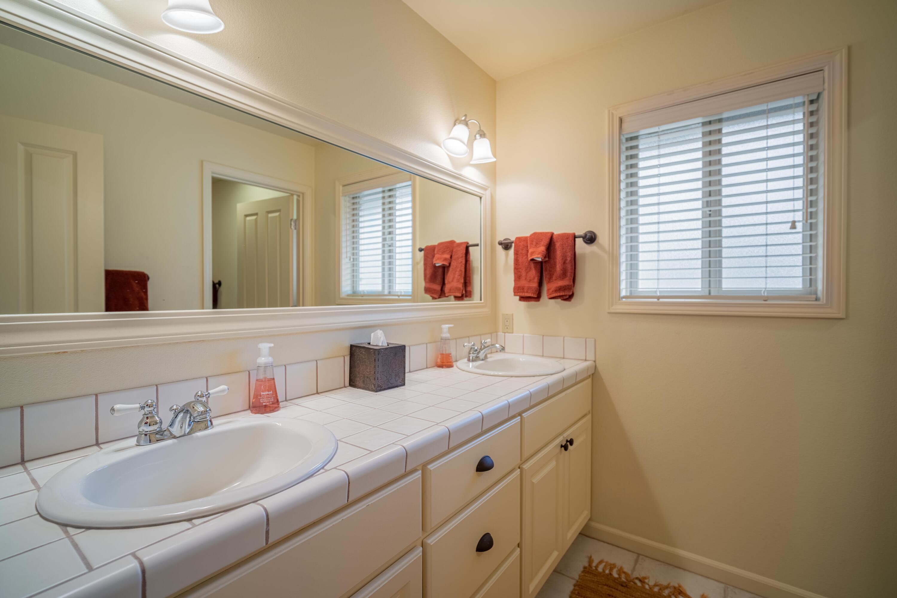 Fairway Point Villag - Residential