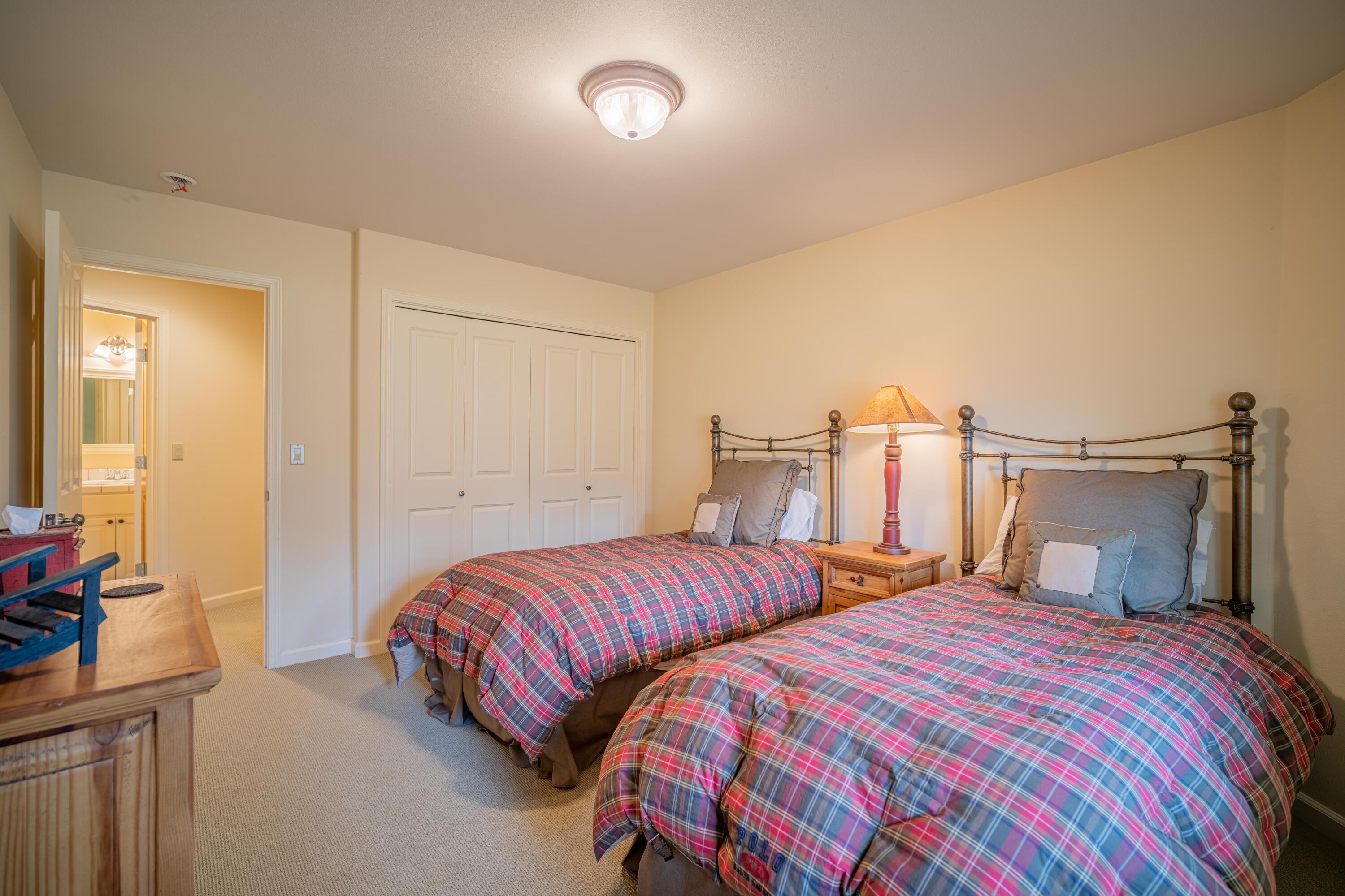 Fairway Point Villag - Residential