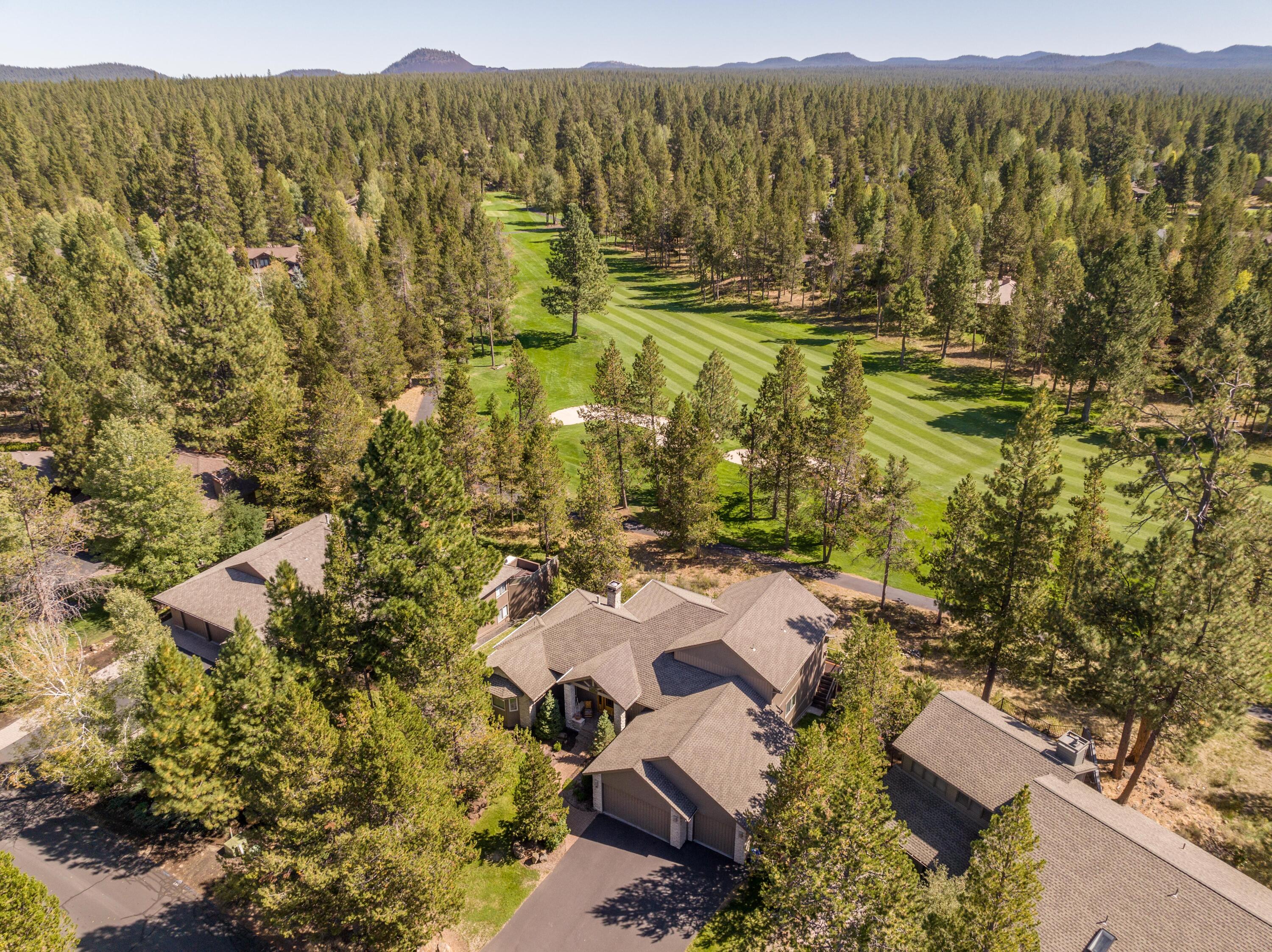58156 Titleist Lane