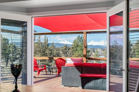 64911 Glacier View Drive Bend OR 97703