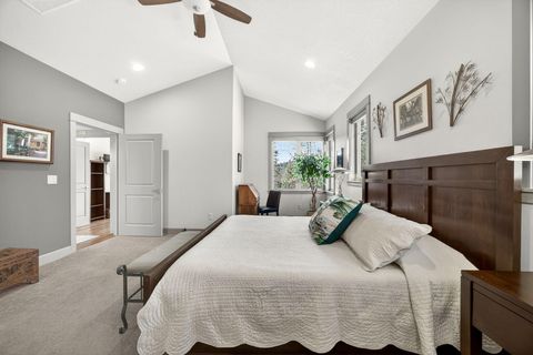 Tiny photo for 814 Steeple View Drive, Jacksonville, OR 97530 (MLS # 220217264)