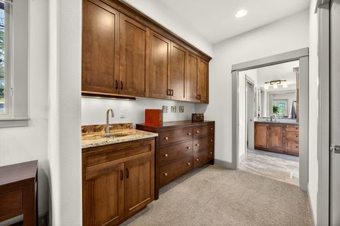 Tiny photo for 814 Steeple View Drive, Jacksonville, OR 97530 (MLS # 220217264)