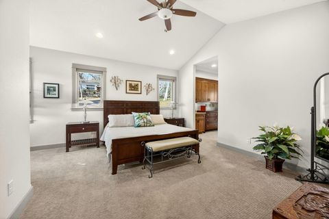 Tiny photo for 814 Steeple View Drive, Jacksonville, OR 97530 (MLS # 220217264)