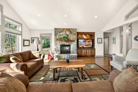 Tiny photo for 814 Steeple View Drive, Jacksonville, OR 97530 (MLS # 220217264)