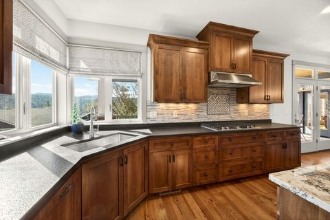 Tiny photo for 814 Steeple View Drive, Jacksonville, OR 97530 (MLS # 220217264)