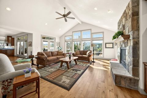 Tiny photo for 814 Steeple View Drive, Jacksonville, OR 97530 (MLS # 220217264)