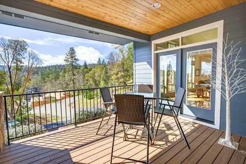 Tiny photo for 814 Steeple View Drive, Jacksonville, OR 97530 (MLS # 220217264)