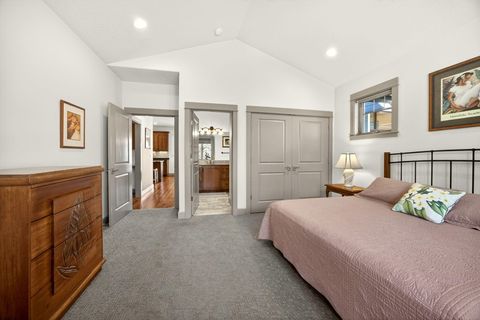 Tiny photo for 814 Steeple View Drive, Jacksonville, OR 97530 (MLS # 220217264)