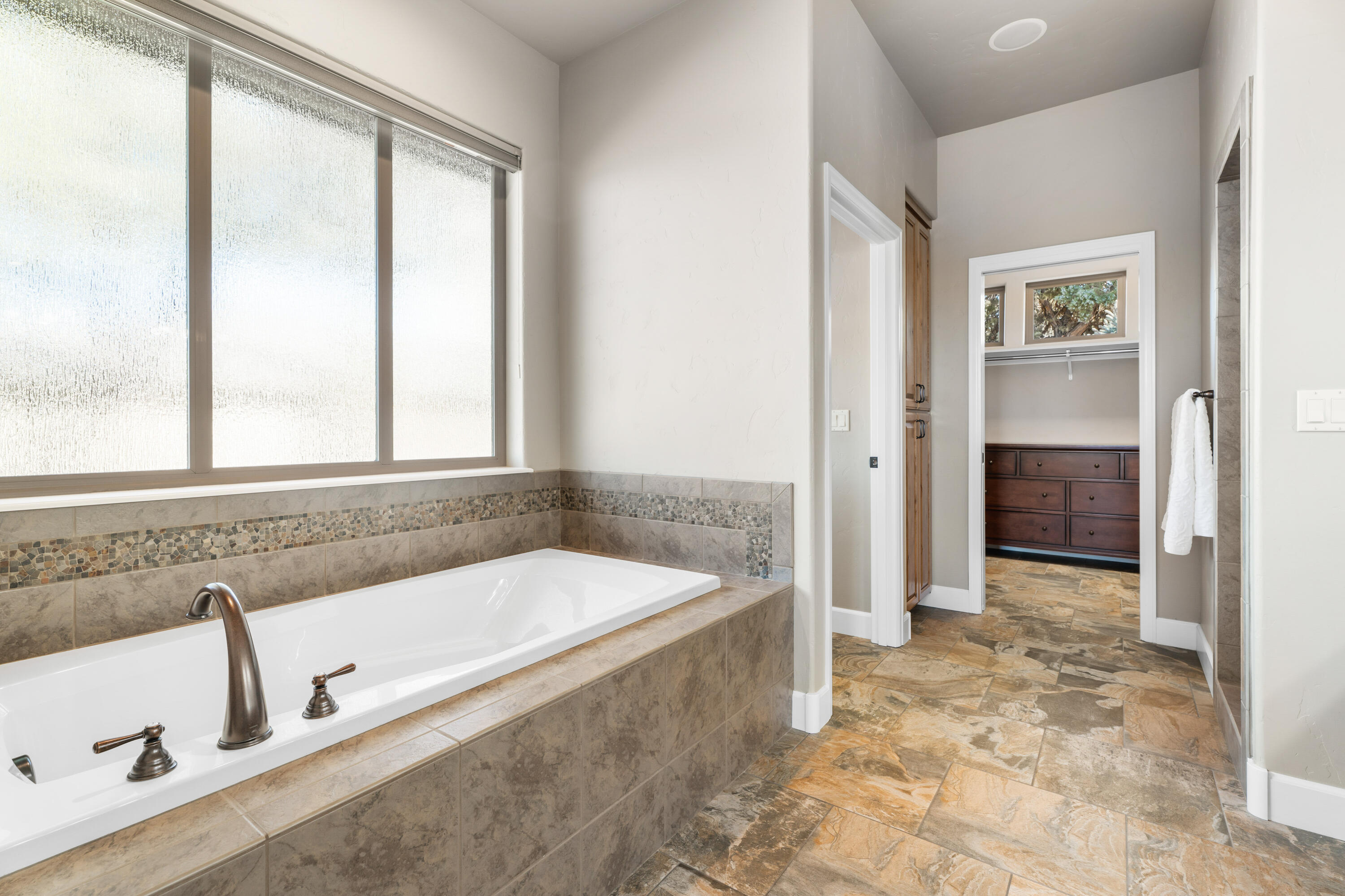 Ridge At Eagle Crest - Residential