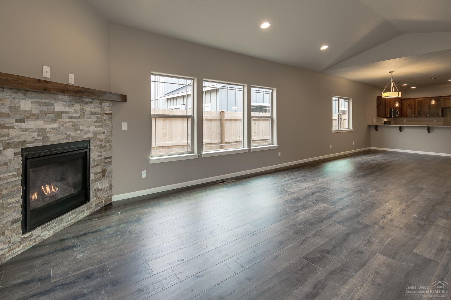 Fieldstone Crossing - Residential