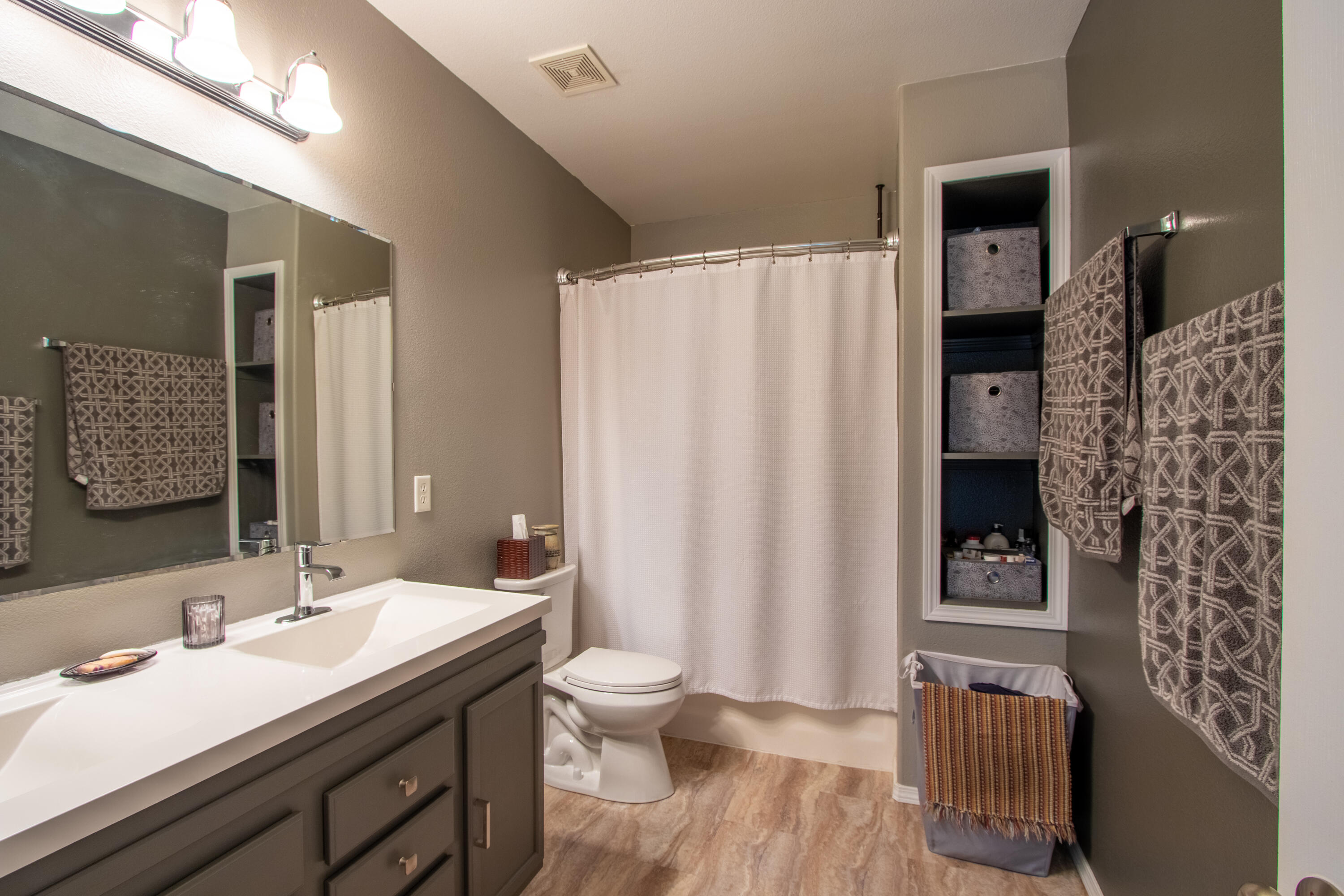 Carly Meadows - Residential