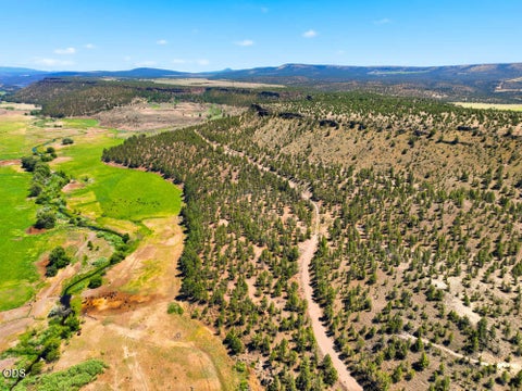 Tiny photo for 406 SE Sumner Drive, Prineville, OR 97754 (MLS # 220224828)