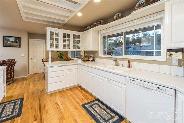 Knob Hill - Residential