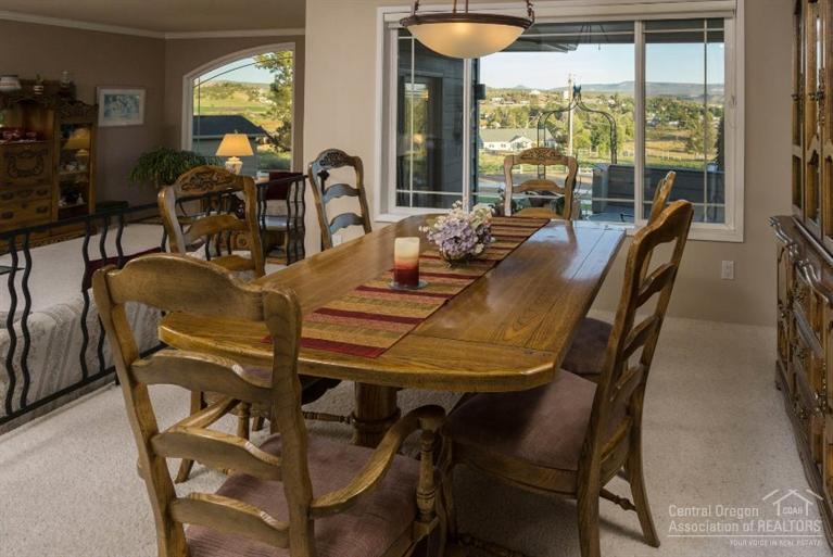 Knob Hill - Residential