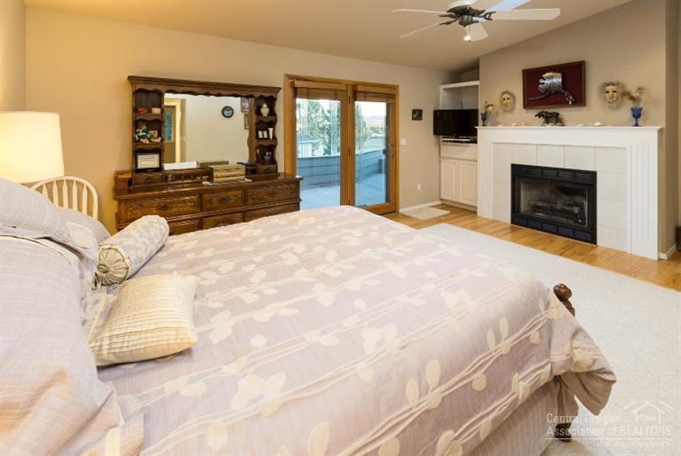 Knob Hill - Residential