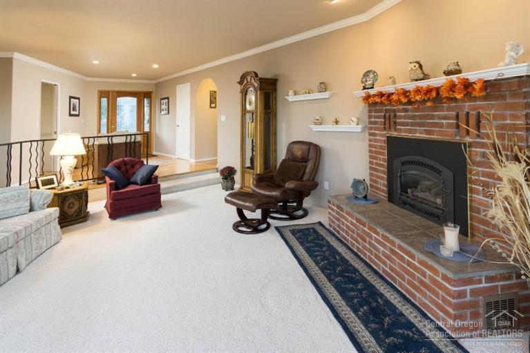 Knob Hill - Residential