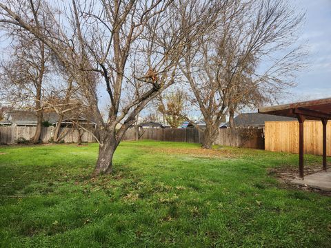 Tiny photo for 279 De Barr Avenue, Medford, OR 97501 (MLS # 220212597)