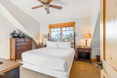 Tiny photo for 16792 SW Brasada Ranch Road #Cabin 40, Powell Butte, OR 97753 (MLS # 220223066)