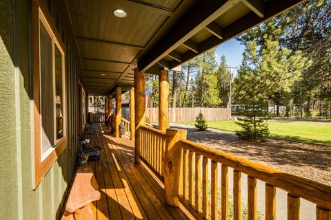 Tiny photo for 17048 Norwalk Road, Bend, OR 97707 (MLS # 220219581)