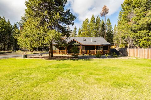 Photo of 17048 Norwalk Road, Bend, OR 97707 (MLS # 220219581)