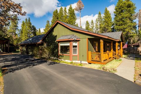 Tiny photo for 17048 Norwalk Road, Bend, OR 97707 (MLS # 220219581)