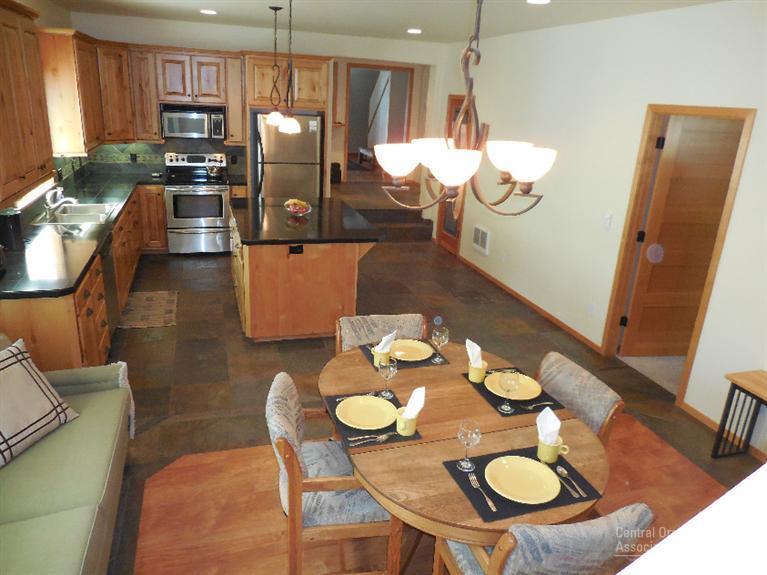 Fall River Estate - Residential