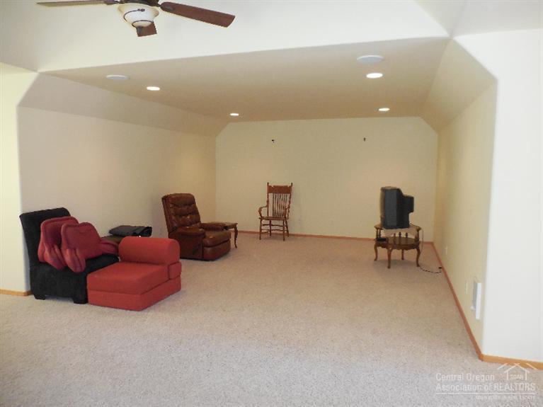 Fall River Estate - Residential