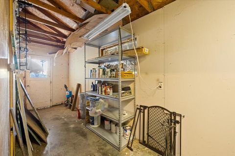 Tiny photo for 5942 Foothill Road, Central Point, OR 97502 (MLS # 220213969)