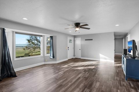 Tiny photo for 5942 Foothill Road, Central Point, OR 97502 (MLS # 220213969)