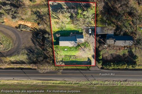 Tiny photo for 5942 Foothill Road, Central Point, OR 97502 (MLS # 220213969)