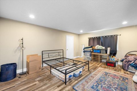 Tiny photo for 5942 Foothill Road, Central Point, OR 97502 (MLS # 220213969)