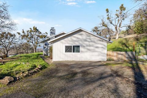 Tiny photo for 5942 Foothill Road, Central Point, OR 97502 (MLS # 220213969)