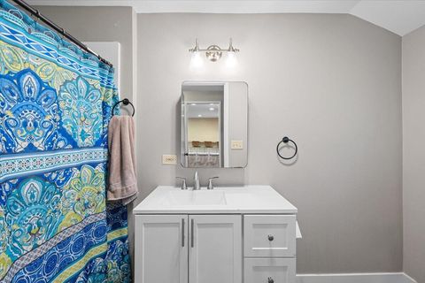 Tiny photo for 5942 Foothill Road, Central Point, OR 97502 (MLS # 220213969)