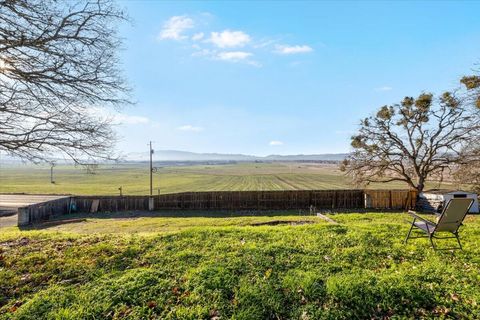 Tiny photo for 5942 Foothill Road, Central Point, OR 97502 (MLS # 220213969)