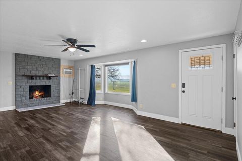 Tiny photo for 5942 Foothill Road, Central Point, OR 97502 (MLS # 220213969)