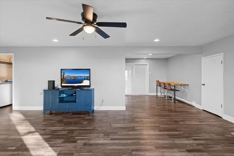 Tiny photo for 5942 Foothill Road, Central Point, OR 97502 (MLS # 220213969)