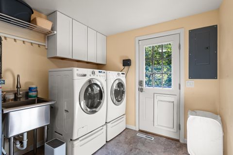 Tiny photo for 4490 Foots Creek Right Fork Road, Gold Hill, OR 97525 (MLS # 220217267)