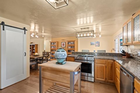 Tiny photo for 4490 Foots Creek Right Fork Road, Gold Hill, OR 97525 (MLS # 220217267)