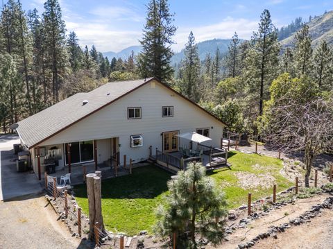 Tiny photo for 4490 Foots Creek Right Fork Road, Gold Hill, OR 97525 (MLS # 220217267)