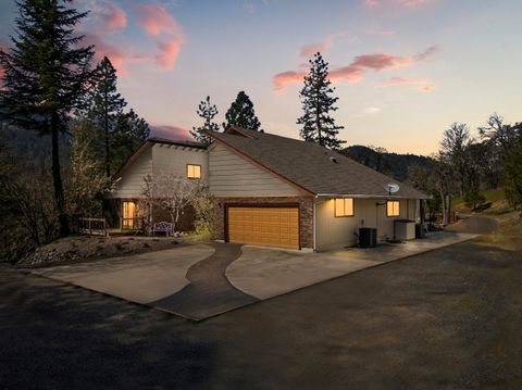 Tiny photo for 4490 Foots Creek Right Fork Road, Gold Hill, OR 97525 (MLS # 220217267)