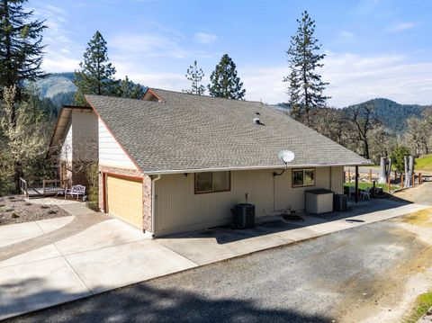 Tiny photo for 4490 Foots Creek Right Fork Road, Gold Hill, OR 97525 (MLS # 220217267)